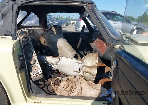 1972 Triumph Tr4 из США, поврежденный, VIN CC83016U